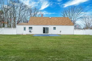 10 Cottonwood Ave, Port Jefferson Station, NY 11776 - Photo 28