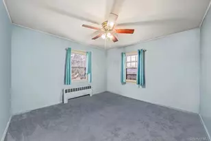 41 Brookside Ct, Copiague, NY 11726 - Photo 8