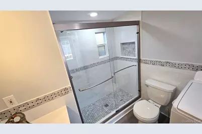 13 Buttercup Drive, Bohemia, NY 11716 - Photo 6