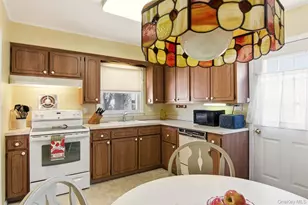 2393 Maple Ave, Seaford, NY 11783 - Photo 18