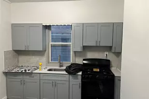 95-29 112th St, Richmond Hill, NY 11419 - Photo 2