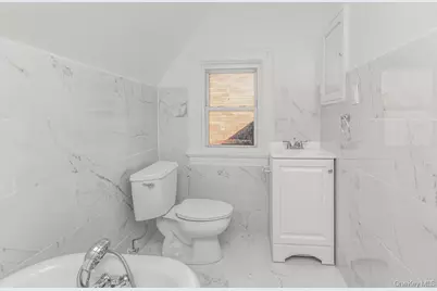 332 Tecumseh Avenue, Mount Vernon, NY 10553 - Photo 18