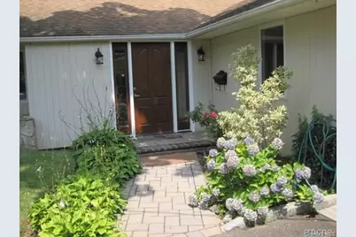 26 Ridge Drive E, Roslyn, NY 11576 - Photo 4