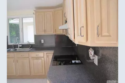 26 Ridge Drive E, Roslyn, NY 11576 - Photo 14