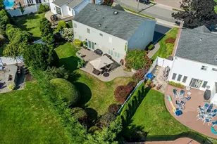 1 Parkside Dr, Great Neck, NY 11021 - Photo 26