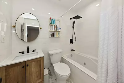 11 Lomond Avenue, Chestnut Ridge, NY 10977 - Photo 16