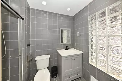 11 Lomond Avenue, Chestnut Ridge, NY 10977 - Photo 18