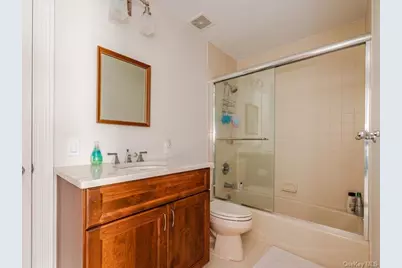 38 Fieldstone Lane, Oyster Bay, NY 11771 - Photo 26