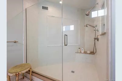 38 Fieldstone Lane, Oyster Bay, NY 11771 - Photo 20