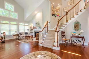 38 Fieldstone Ln, Oyster Bay, NY 11771 - Photo 2