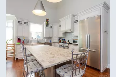 38 Fieldstone Lane, Oyster Bay, NY 11771 - Photo 10