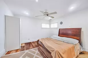 6 Regal Ln, Levittown, NY 11756 - Photo 16