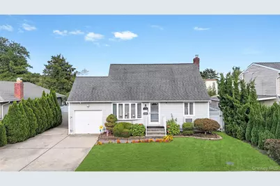 154 8th Street, Bethpage, NY 11714 - Photo 1