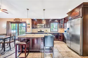 154 8th St, Bethpage, NY 11714 - Photo 6