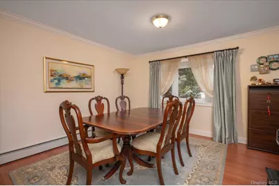 8 Hillside Lane, Syosset, NY 11791 - Photo 12