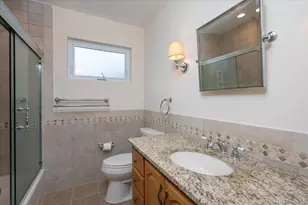 8 Hillside Ln, Syosset, NY 11791 - Photo 20