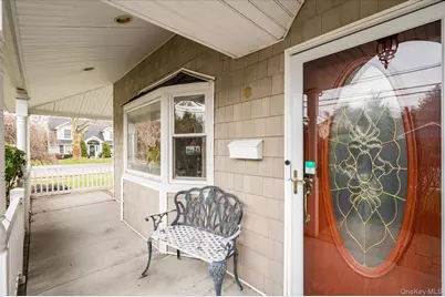 8 Hillside Lane, Syosset, NY 11791 - Photo 4