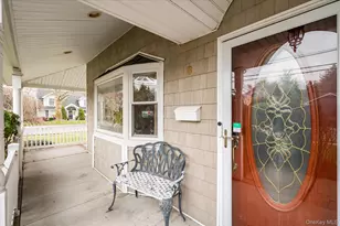 8 Hillside Ln, Syosset, NY 11791 - Photo 4