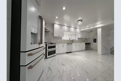 260 Hutchinson Boulevard, Mount Vernon, NY 10552 - Photo 6