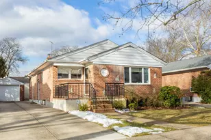 73-10 169th St, Fresh Meadows, NY 11366 - Photo 1