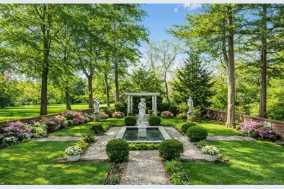 393 Mill River Road, Muttontown, NY 11771 - Photo 30