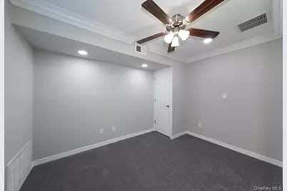 80 Westwood Drive #205, Westbury, NY 11590 - Photo 6