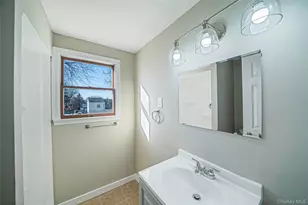 266 W 16th St, Deer Park, NY 11729 - Photo 18