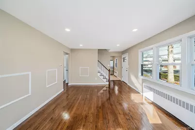 266 W 16th Street, Deer Park, NY 11729 - Photo 8