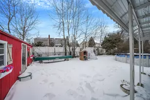 20 Blythe Rd, Ronkonkoma, NY 11779 - Photo 4