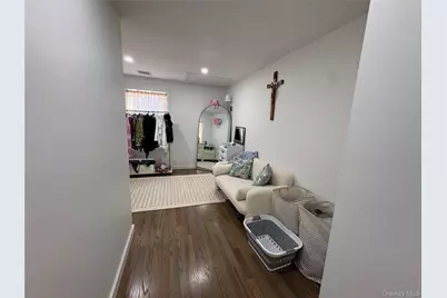 46 Maxwell Avenue, Oyster Bay, NY 11771 - Photo 10