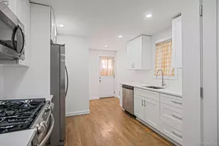 46 Maxwell Ave, Oyster Bay, NY 11771 - Photo 10
