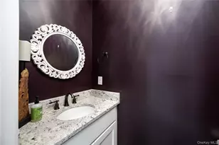 27 Dutch Ct, Wappingers Falls, NY 12590 - Photo 4