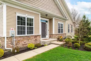 27 Dutch Ct, Wappingers Falls, NY 12590 - Photo 2