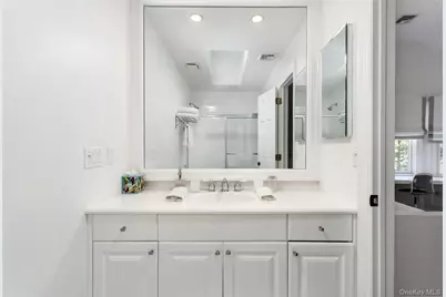 8 Mountain Laurel Lane, Southampton, NY 11968 - Photo 26