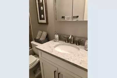 425 Newbridge Road #30, East Meadow, NY 11554 - Photo 8