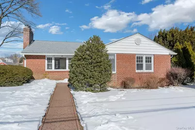 37 Fowler Avenue, Yonkers, NY 10701 - Photo 2