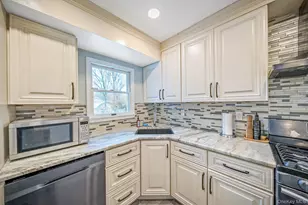 22 Jones Dr, Garnerville, NY 10923 - Photo 8