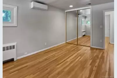 571 Richmond Road, East Meadow, NY 11554 - Photo 6