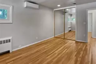 571 Richmond Rd, East Meadow, NY 11554 - Photo 6