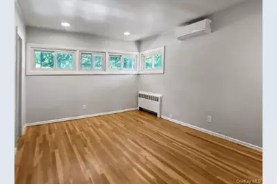 571 Richmond Road, East Meadow, NY 11554 - Photo 4