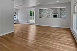 571 Richmond Rd, East Meadow, NY 11554 - Photo 2