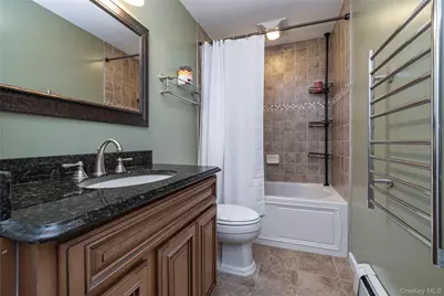 272 Baylawn Avenue, Copiague, NY 11726 - Photo 20