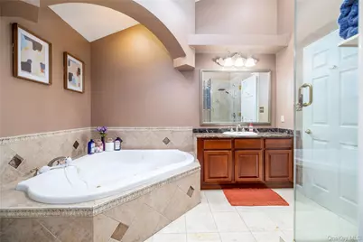 272 Baylawn Avenue, Copiague, NY 11726 - Photo 14