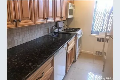 8115 35th Ave #6, Jackson Heights, NY 11372 - Photo 4