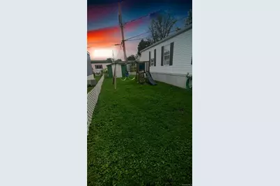 57 Mountain View Mobile Home Park, Stony Point, NY 10980 - Photo 14