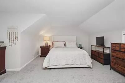 22 Wendover Drive, Poughkeepsie, NY 12601 - Photo 14