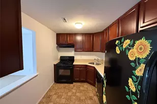 55 Pinebrook Pl, Bay Shore, NY 11706 - Photo 8