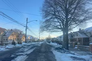 104-14 214th St, Jamaica, NY 11429 - Photo 4