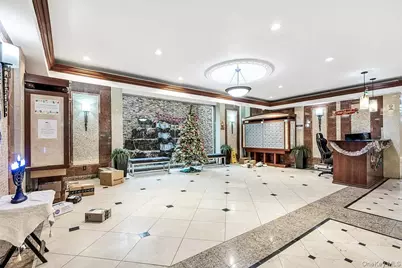 2 W End Avenue #5N, Brooklyn, NY 11235 - Photo 2