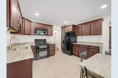 327 Sierra Vista Lane, Valley Cottage, NY 10989 - Photo 8